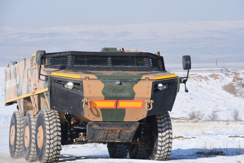 FNSS PARS İZCİ 8x8 Keşif Destek Aracı 3 fnss pars izci 3