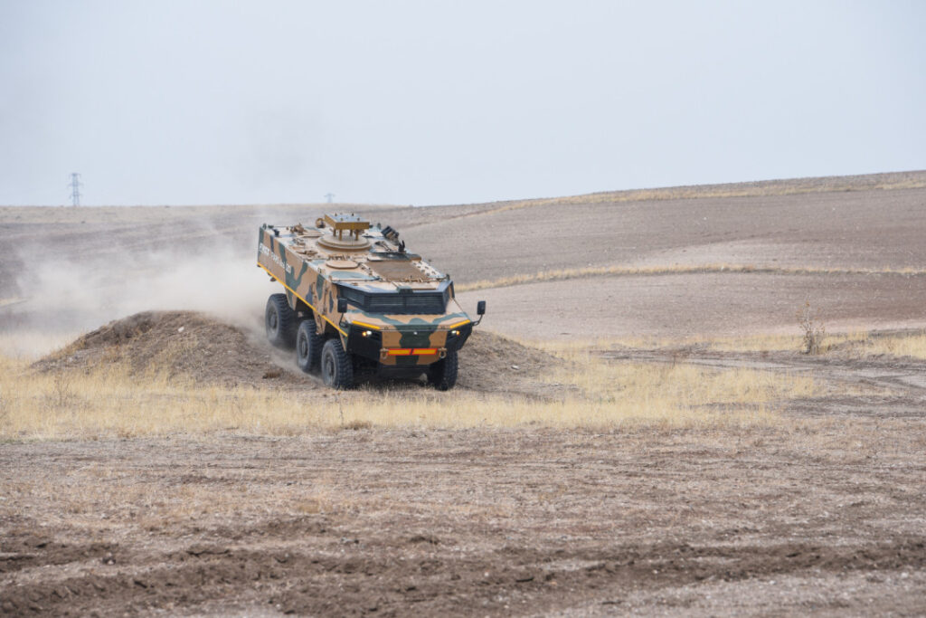 FNSS PARS İZCİ 8x8 Keşif Destek Aracı 1 fnss pars izci 5